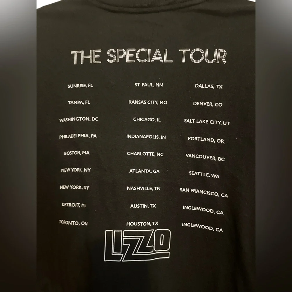 Lizzo 2022 The Special Tour Tee - Size S - Picture 5 of 5